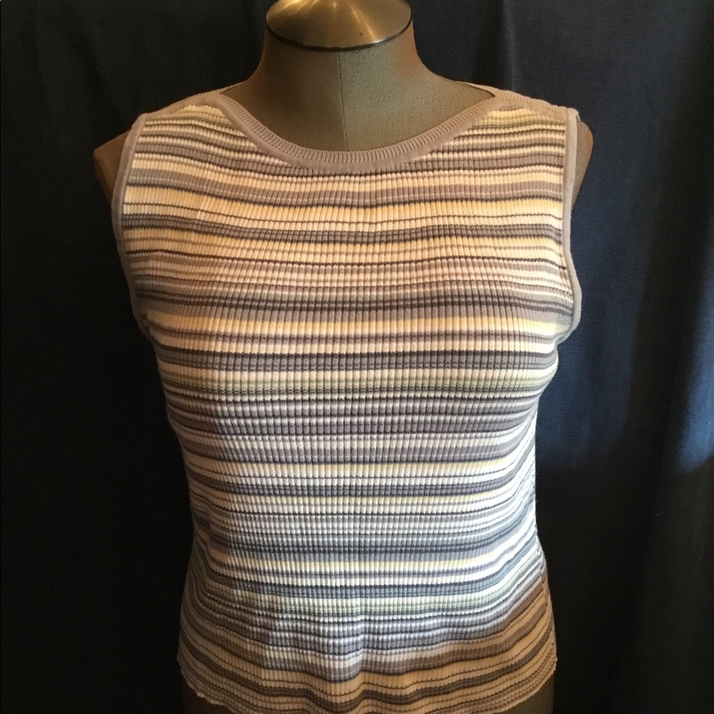 WOMENS GAP SLEEVELESS TOP
